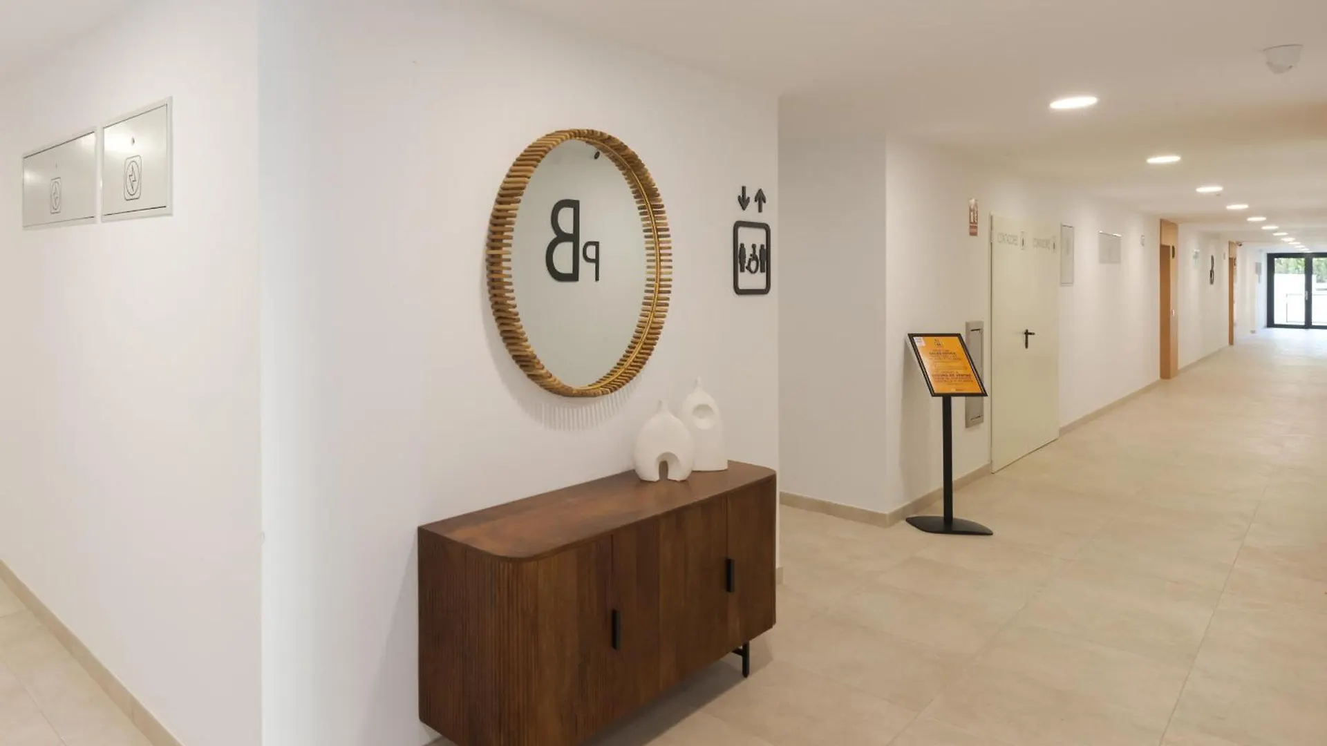 Jade Tower - 2-Bedroom Coastal Luxury Apartment In Fuengirola Spain